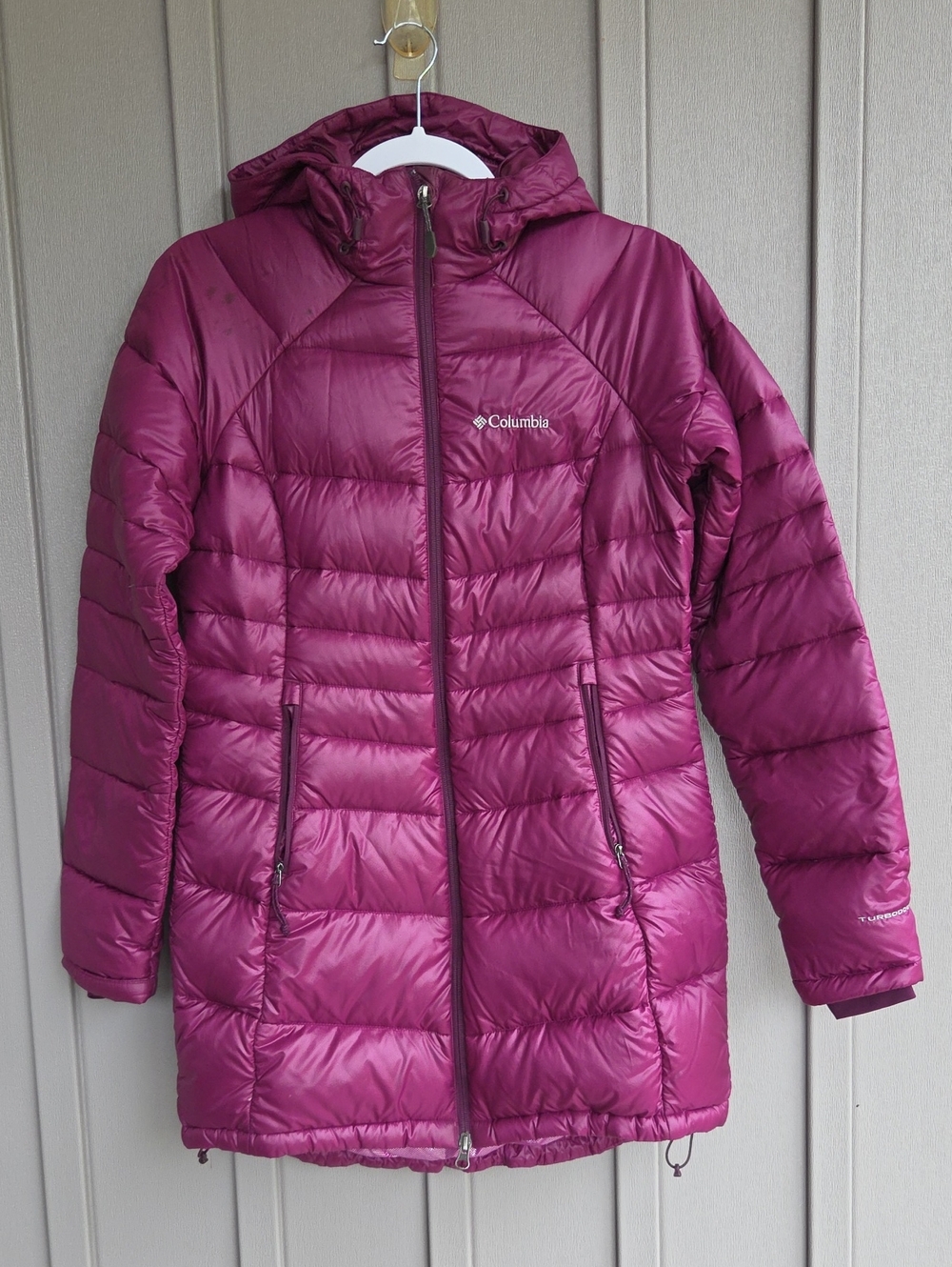Columbia Women's Hooded Puffer Coat in Berry Plum,XS